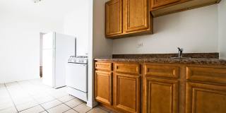 8152 S Evans East Chatham Apartments Gallery 14