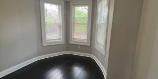 East Baltimore 2 Bedroom w/Den 1.5 Bathroom Gallery 23