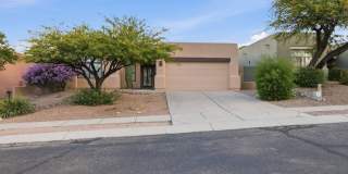 Beautiful  3-Bedroom Home with Desert Oasis Backyard Gallery 1