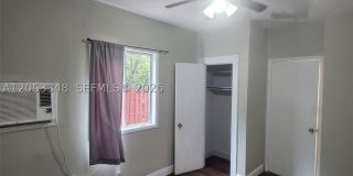 1008 N 18th Ct Gallery 13