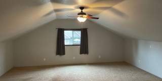 Very Nice 3 Bedroom 2.5 Bathroom  ***2021 Sq. Ft Living Space***Located in Central Point with a Large Bonus Room Gallery 23