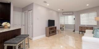 1723 NE Miami Gardens Dr Gallery 5