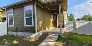 Beautiful Two-story 3 bed / 2.5 bath Home in Cedar Park Gallery 34
