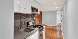 110 E 7th St Gallery 4