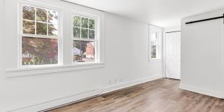 41 Frisbie Street Gallery 20