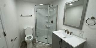 Updated 3 bedroom house Gallery 17