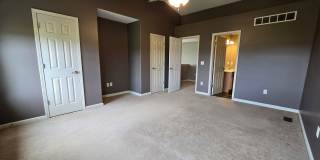 3 Bedroom Duplex in Normal! Gallery 12