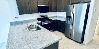 AMAZING, CORNER LOT, UPGRADED TOWNHOME IN "HENDERSON!!"  NEXT DOOR TO COMMUNITY DOG PARK!! Gallery 38
