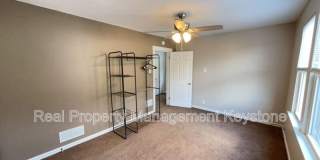 303 Lexington Court Gallery 8