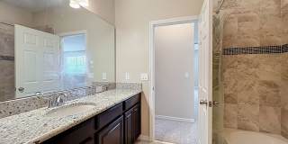 !!!NOW AVAILABLE!!! Beautiful 4-Bedroom PET FRIENDLY Home for Rent in RANDAL PARK! Gallery 62