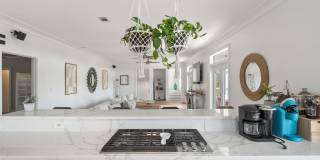 204 Sandstone St Gallery 101