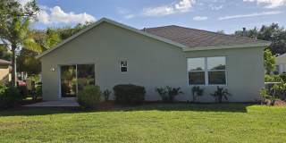 241 SW LAKE FOREST Way Gallery 3