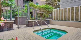 Modern Industrial Condo in the Heart of Downtown San Diego – Walk to Petco Park & Waterfront Gallery 36