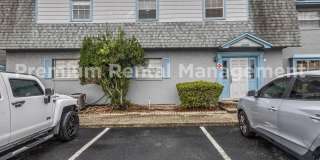 Large One Bedroom One Bath First level Condo Flexible qualifications. Gallery 1