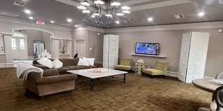 White Oak Gallery 25