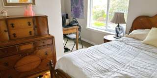 Spacious 3 & 4 Bedroom Apartments Near WWU + Downtown Gallery 35
