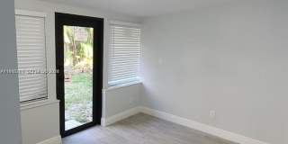 2008 NE 4th Ave Gallery 1