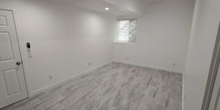 4163 1/2 Marian St Gallery 13