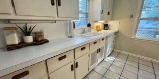 3 bed, 1.5 bath home for rent in West Waterloo Gallery 19