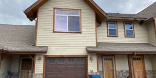3 Bed 2.5 Bath Condo that backs to the park! Gallery 1