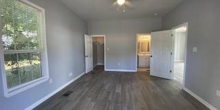 1074 BARKSDALE St Gallery 6