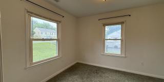 Well Maintained Cottage Style Ranch - 5103 Woodlawn Road, Roanoke, VA 24017 - Solar Panels Well Maintained Cottage Style Ranch - 5103 Woodlawn Road, Roanoke, VA 24017 - Solar Panels Gallery 3