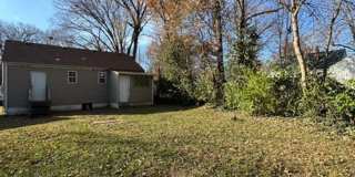 Great 1 bed 1 bath duplex in North Springfield. Remodeled Gallery 6