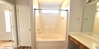 Beautifully Renovated 3 Bedroom 2.5 Bath Townhome with Garage! Pet Friendly! Gallery 13