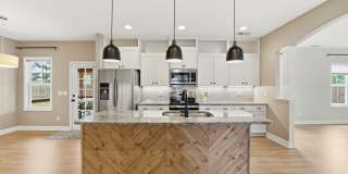 114 Sandy Springs Road Gallery 14