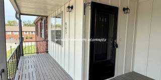 Stunning 1 Bedroom Apartment w/ Covered Parking Gallery 1