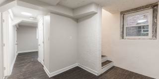 1809 Euclid Avenue Gallery 33