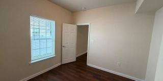 620 Leonard Lane Gallery 17