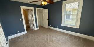 86 School St Gallery 18