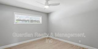 6819 E. Paradise Parkway Gallery 21
