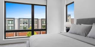 Luxury 3 Story Condo in Exclusive Titletown District Gallery 40