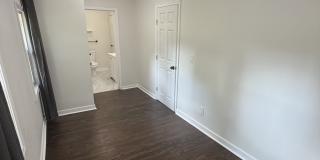 5814 Northeast Gunn Avenue Gallery 9