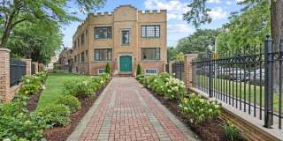 3107 N Harding Avenue Gallery 2