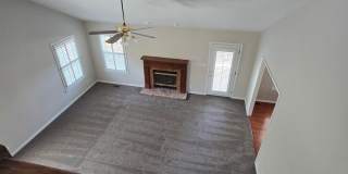 ***Rent Special - First full month FREE on 13 month lease**** Gallery 11