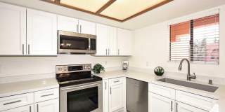 12212 N PARADISE VILLAGE Parkway S Gallery 13