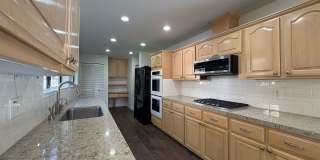 Updated 3 BR Condo at The Enclave in Redwood Oaks Updated 3 BR Condo at The Enclave in Redwood Oaks Gallery 6
