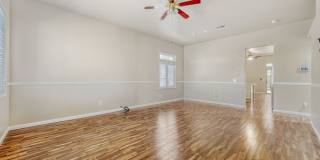 3 Bedroom With Newly Remodeled Kitchen And Bathrooms! Gallery 10