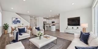 Beautiful Birght & Open 4 Bedroom Home | Bonus Room + Private Deck Gallery 1