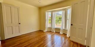 Charming House  with Large yard Gallery 31
