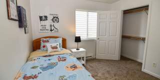 6th Ave W Grinnell Gallery 16