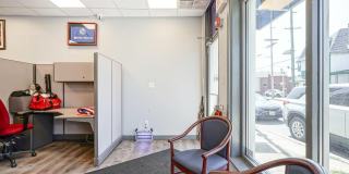208 N BROADWAY Gallery 10
