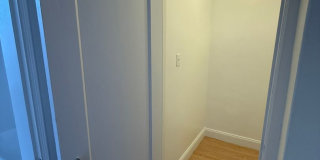 New King Edward Gallery 711