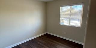 Beautiful 3 Bedroom Granada Hills Condo! Gallery 17