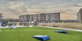 Axis Grand Crossing Gallery 21