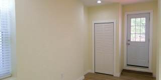1558 N RANDOLPH Street Gallery 20