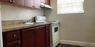 Ground Floor 2 Bedroom Just steps to Wynwood Gallery 1